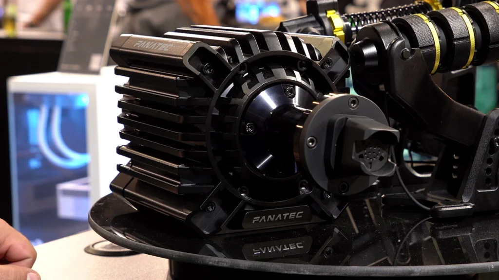 Das Fanatec Podium DD hat äußerlich dieselbe Design-Philosophie wie seine Vorgänger